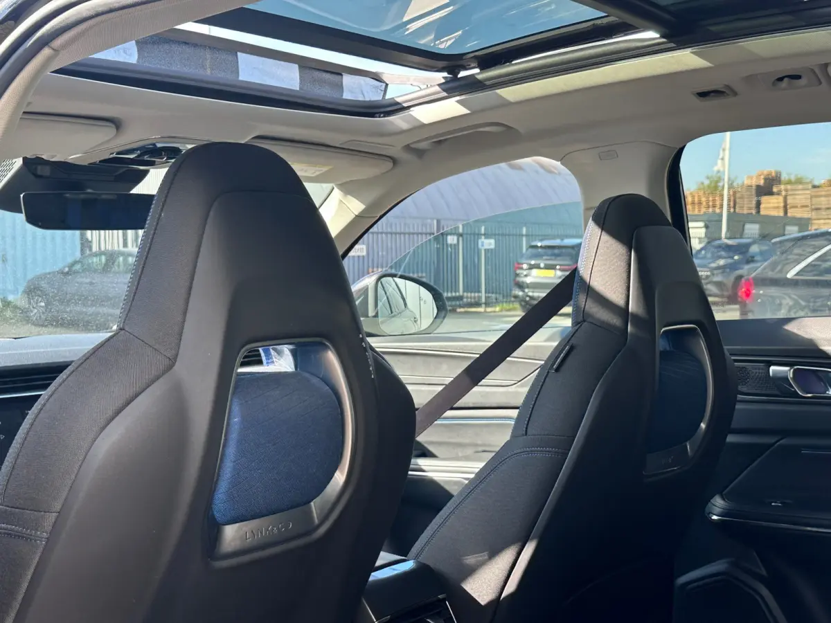 1.5 PHEV 6,6kWh SOH 97% PANO 360°cam Apple/Android Navi ]