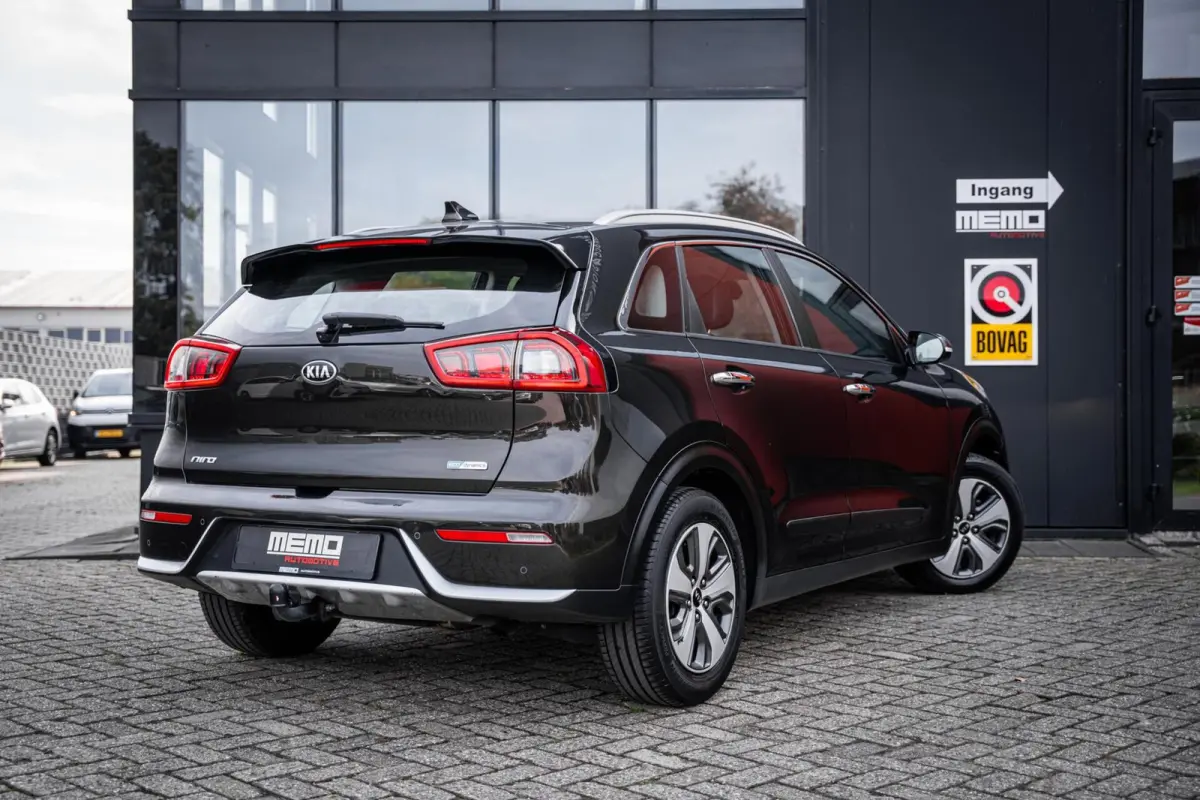 1.6 GDi Hybrid DynamicLine*TREKHAAK*CAMERA*CARPLAY*NAP