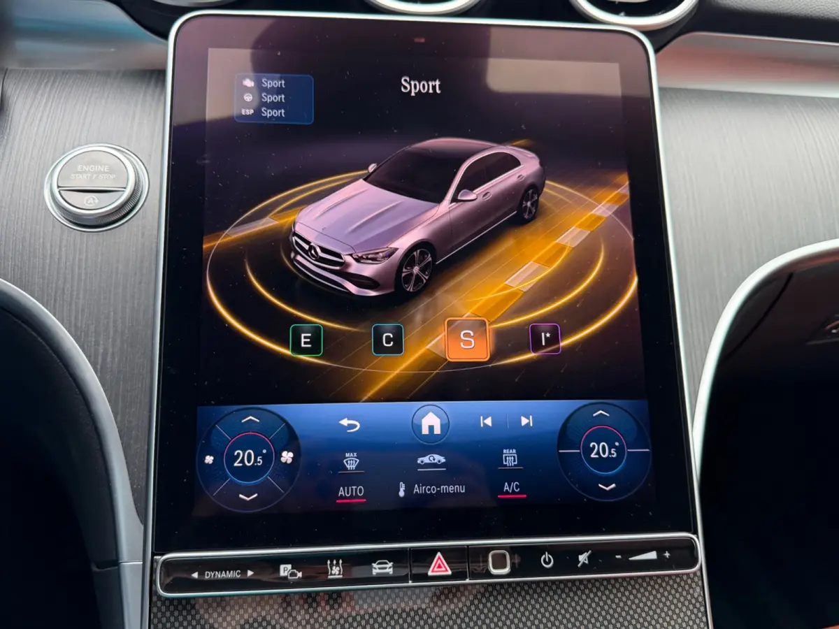 200 Luxury Line, 1e eigenaar, NAP, CarPlay, Leder, DISTRONIC, 18 inch