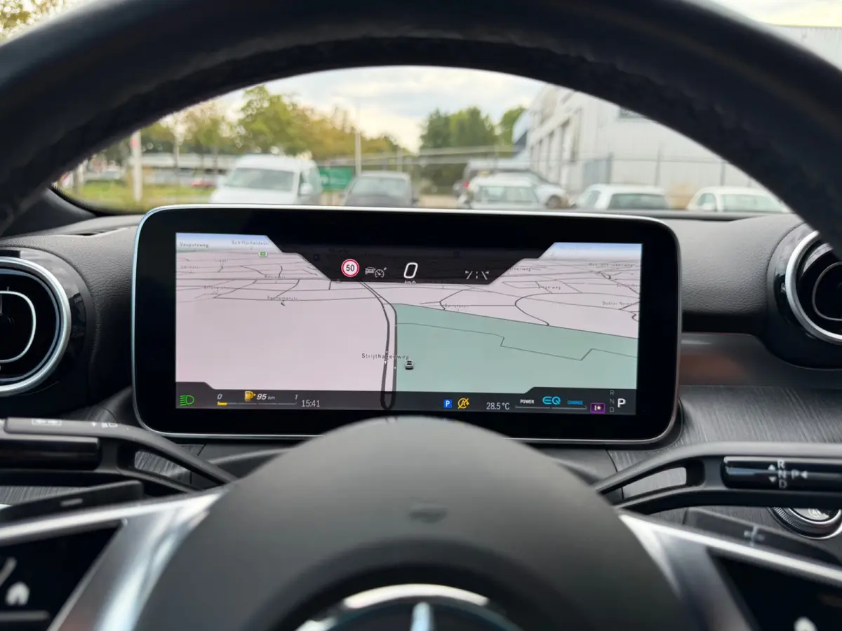 200 Luxury Line, 1e eigenaar, NAP, CarPlay, Leder, DISTRONIC, 18 inch