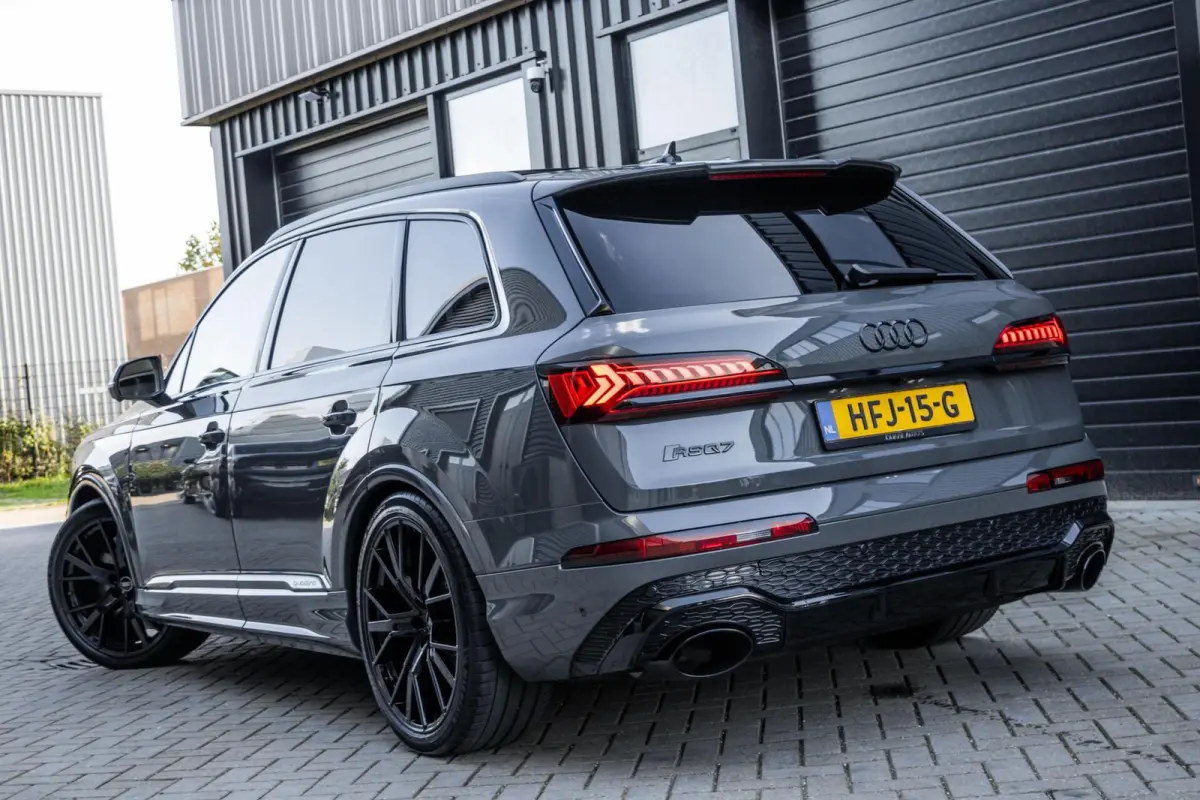 SQ7 4.0 TFSI SQ7 quattro 7p