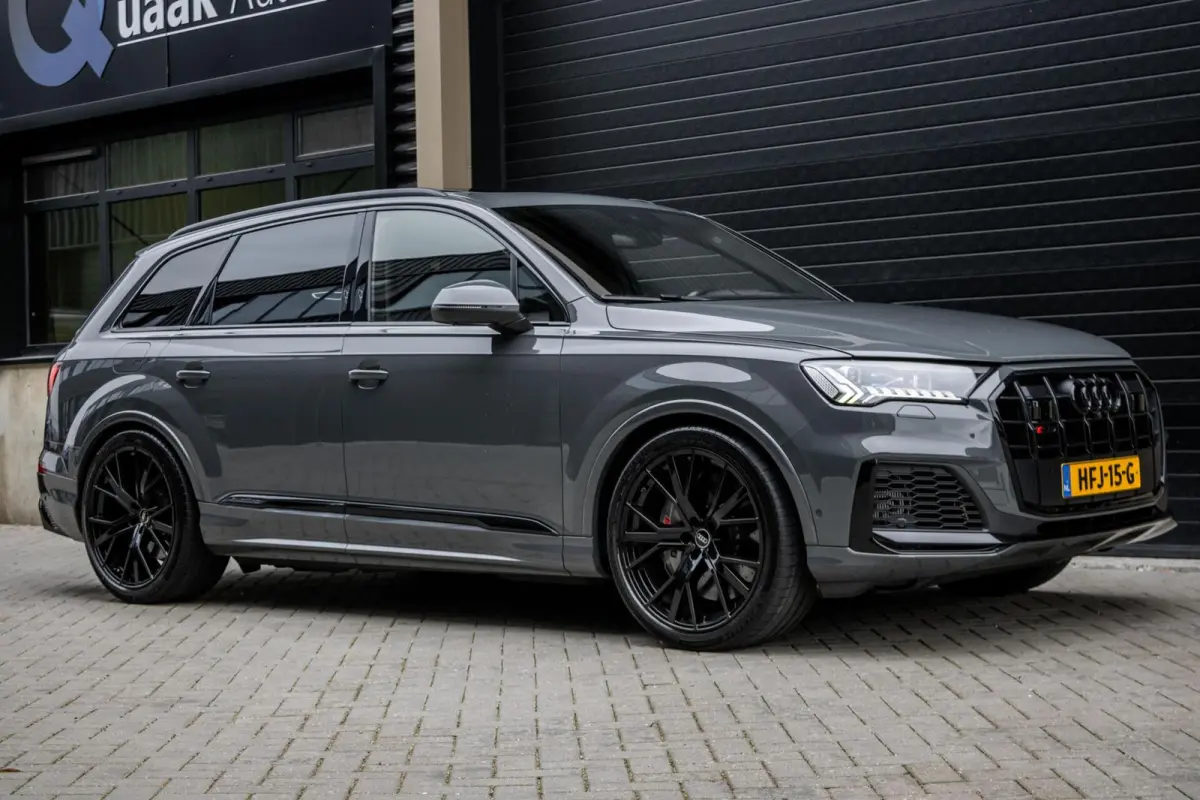 SQ7 4.0 TFSI SQ7 quattro 7p