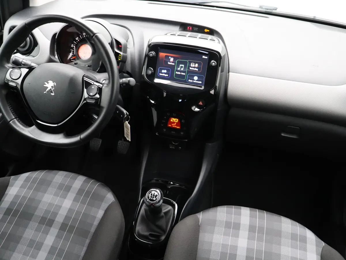 1.0 e-VTi Allure | Carplay | Camera | Clima | Bluetooth | 15" LMV |