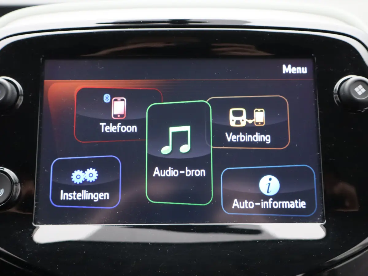 1.0 e-VTi Allure | Carplay | Camera | Clima | Bluetooth | 15" LMV |