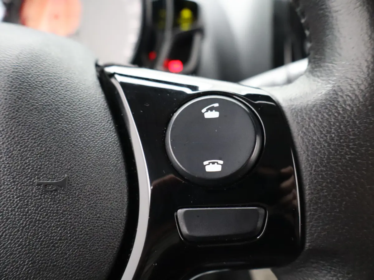1.0 e-VTi Allure | Carplay | Camera | Clima | Bluetooth | 15" LMV |