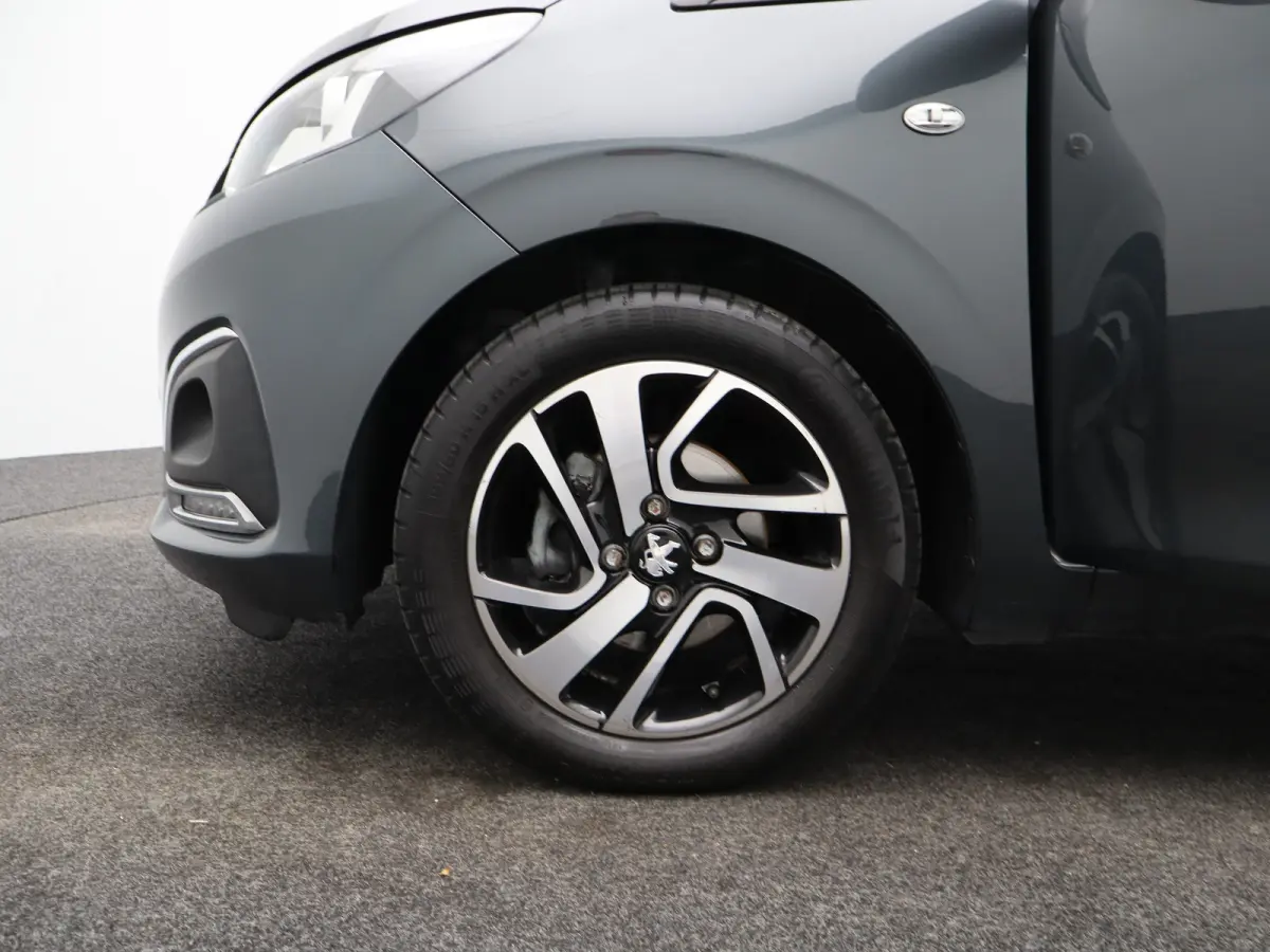 1.0 e-VTi Allure | Carplay | Camera | Clima | Bluetooth | 15" LMV |