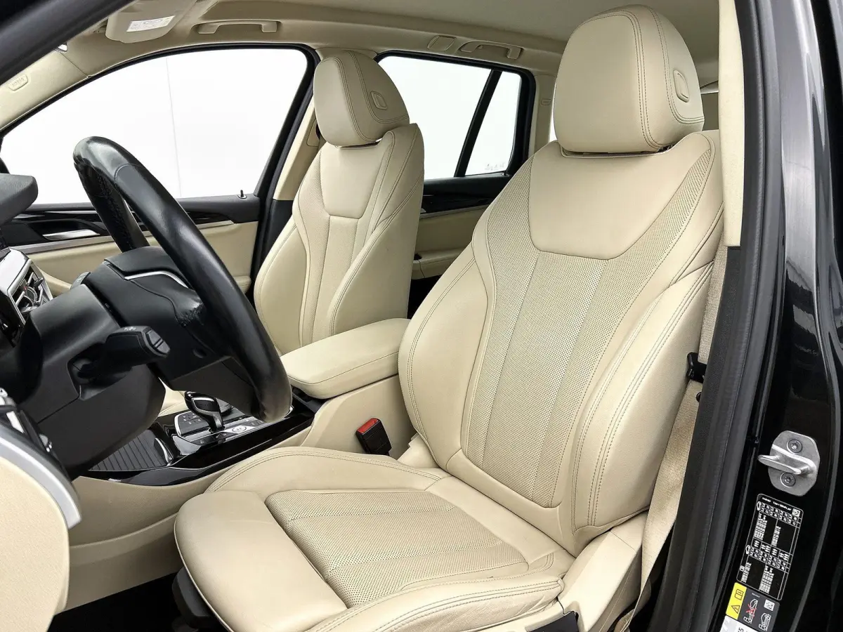 xDrive30e High Executive | FACELIFT | ACHTERUITRIJCAMERA | LEDER | APPLE CARPLAY - ANDROID AUTO | STOELVERWARMING | STUURWIELVERWARMING | CLIMATE CONTROL | CRUISE CONTROL |