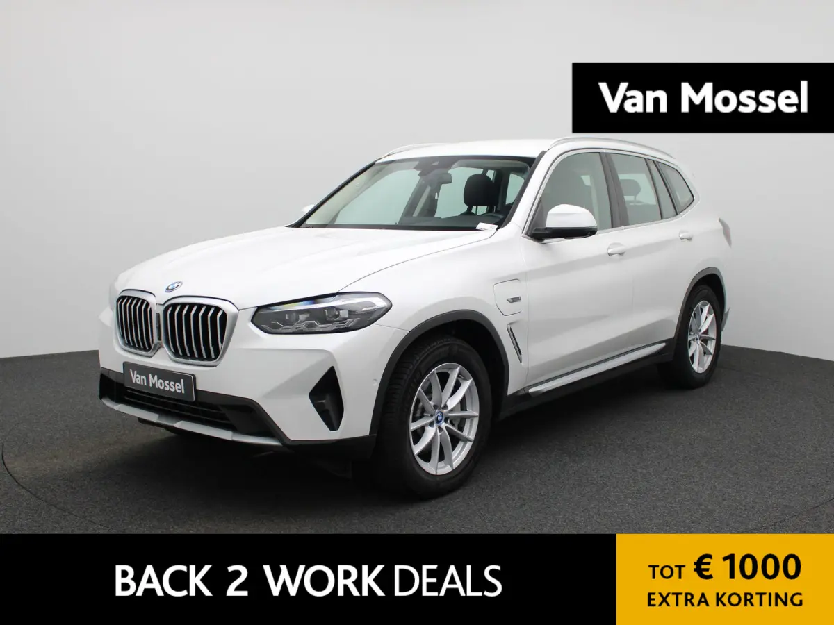xDrive30e | LEDER | CAMERA | NAVIGATIE