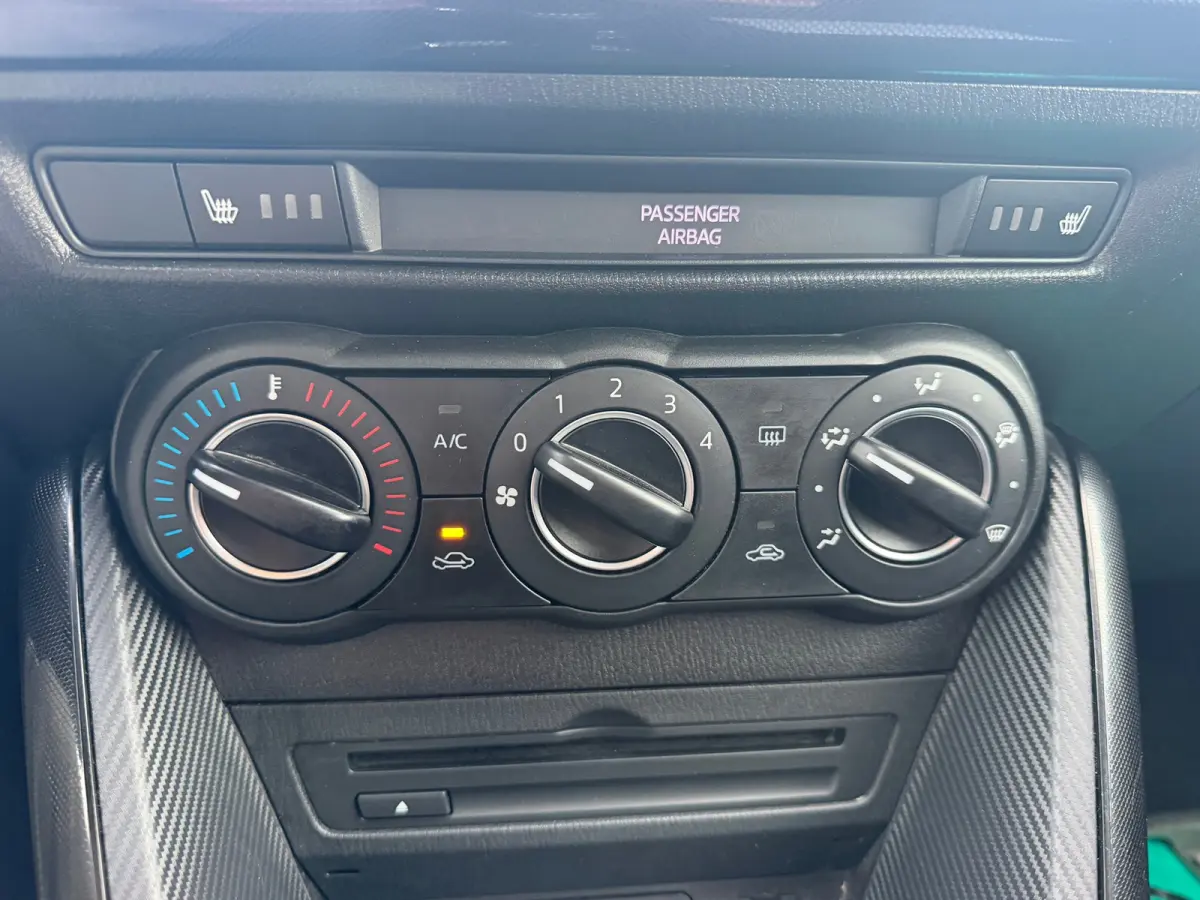 1.5 Skyactiv-G Skylease+ Soul Red - 1e eigenaar - NL geleverd - Nieuwstaat