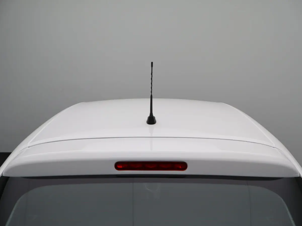 1.2 PureTech Active | AIRCO | APPLE/ANDROID CARPLAY | CRUISE CONTROL | 12 MAANDEN BOVAG GARANTIE |