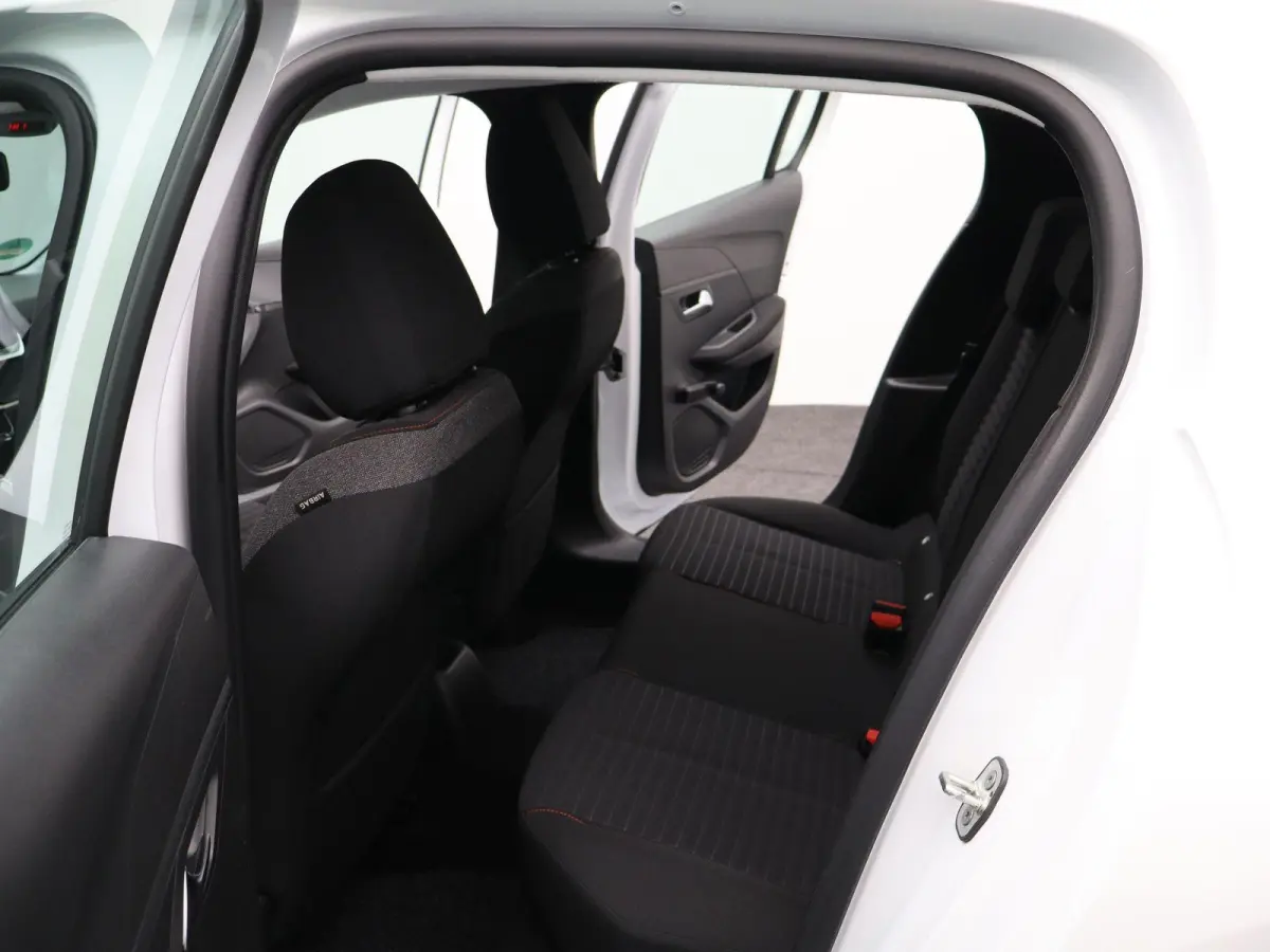 1.2 PureTech Active | AIRCO | APPLE/ANDROID CARPLAY | CRUISE CONTROL | 12 MAANDEN BOVAG GARANTIE |