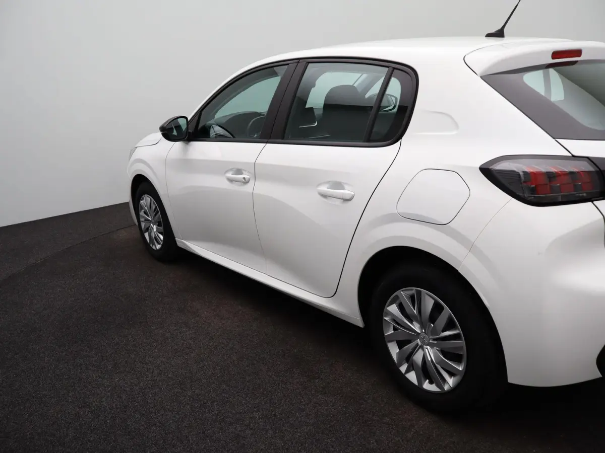1.2 PureTech Active | AIRCO | APPLE/ANDROID CARPLAY | CRUISE CONTROL | 12 MAANDEN BOVAG GARANTIE |