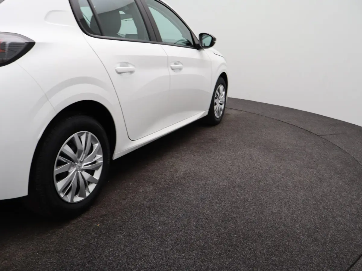 1.2 PureTech Active | AIRCO | APPLE/ANDROID CARPLAY | CRUISE CONTROL | 12 MAANDEN BOVAG GARANTIE |