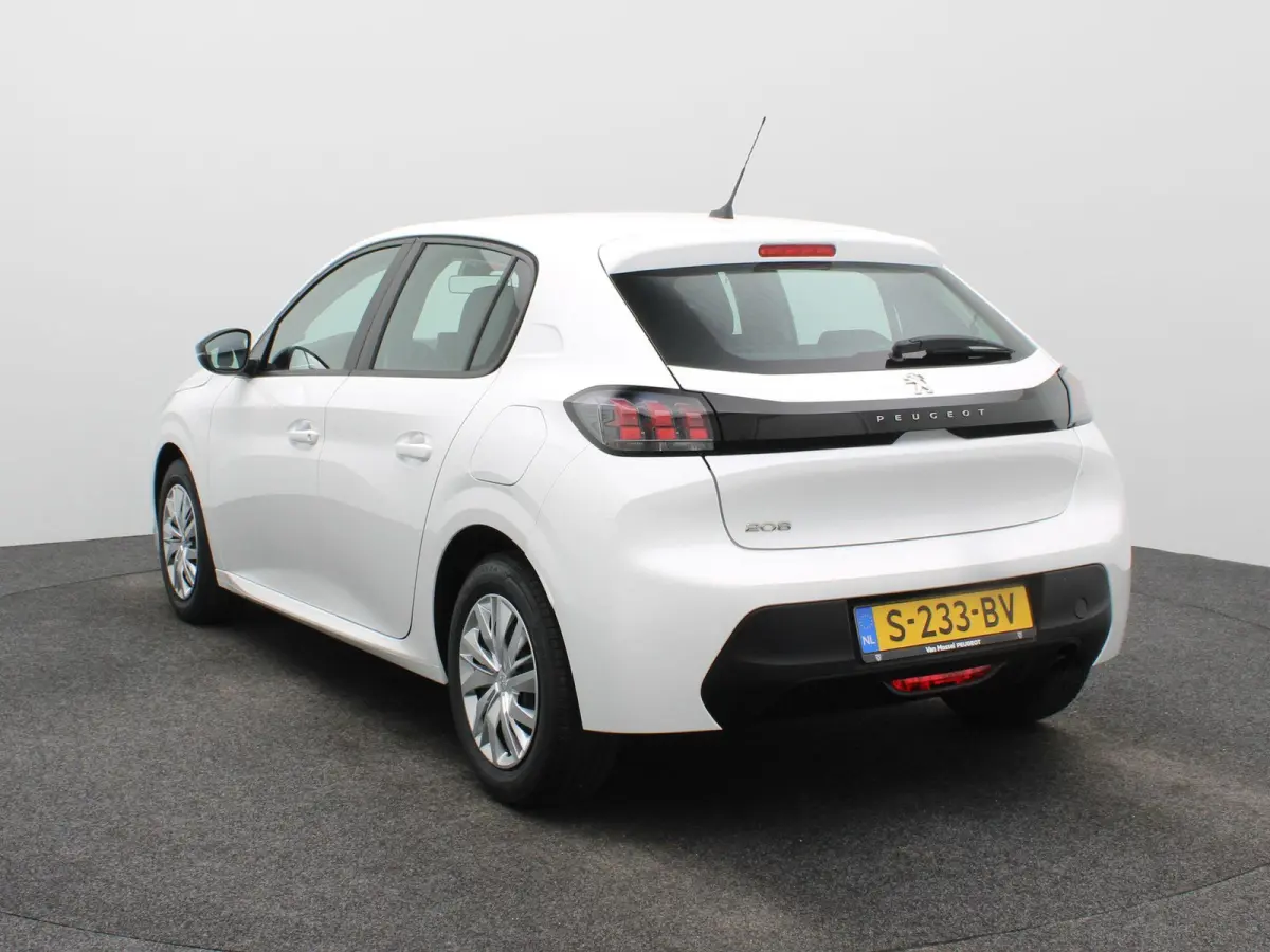 1.2 PureTech Active | AIRCO | APPLE/ANDROID CARPLAY | CRUISE CONTROL | 12 MAANDEN BOVAG GARANTIE |