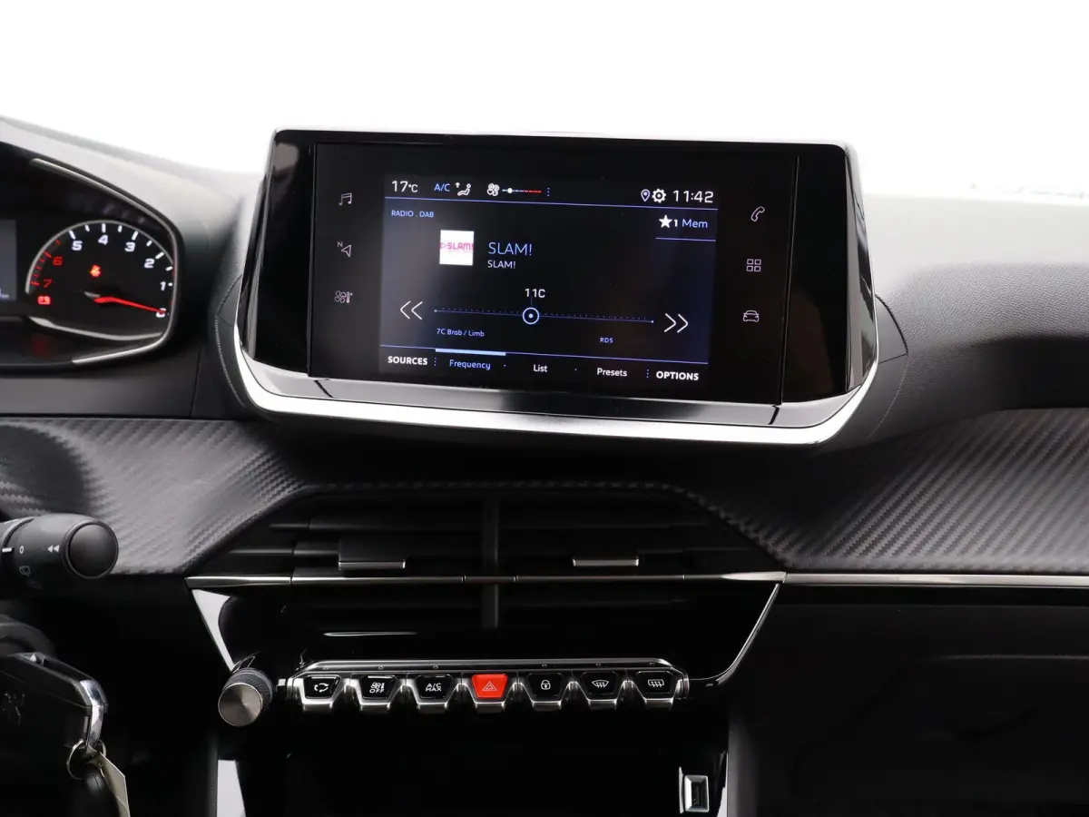 1.2 PureTech Active | AIRCO | APPLE/ANDROID CARPLAY | CRUISE CONTROL | 12 MAANDEN BOVAG GARANTIE |
