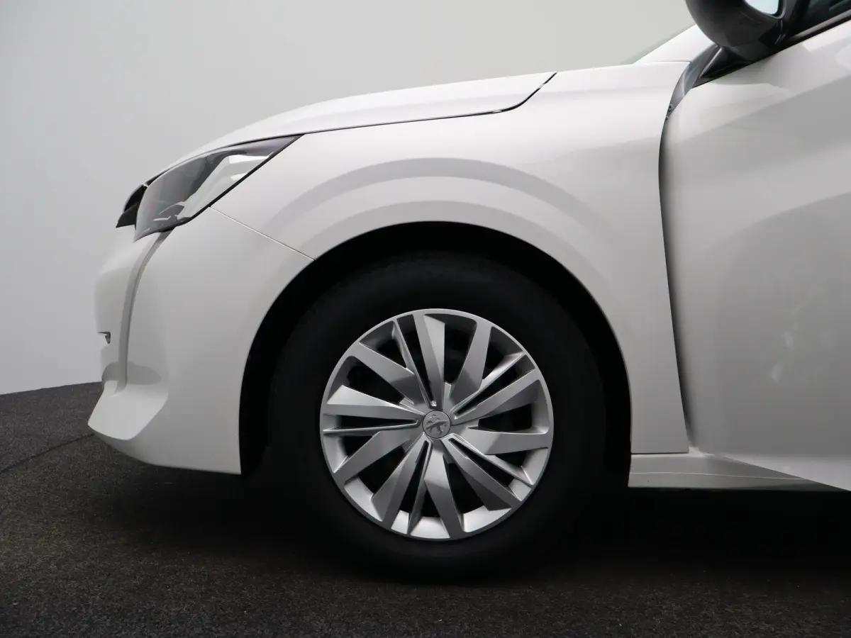 1.2 PureTech Active | AIRCO | APPLE/ANDROID CARPLAY | CRUISE CONTROL | 12 MAANDEN BOVAG GARANTIE |