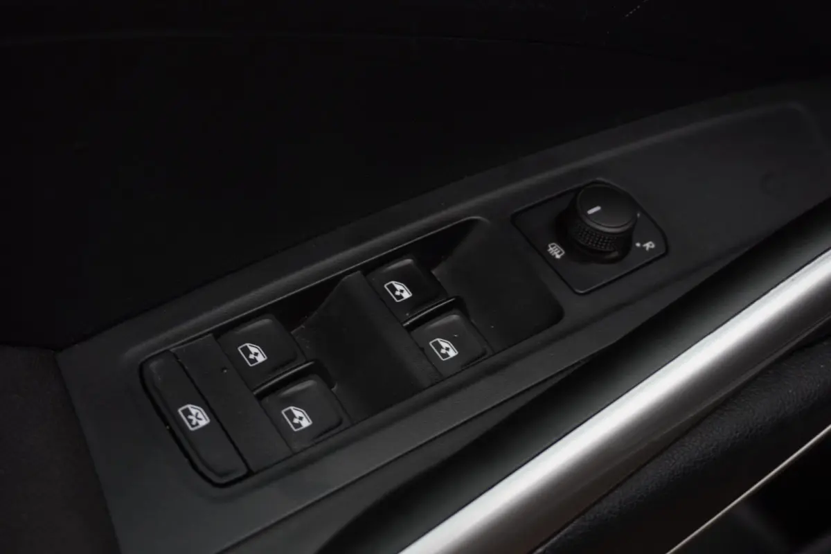 1.0 TSI Business Edition 5deurs | Airco | Navigatie | CarPlay | Vol opties | 2023 | Inruil mogelijk
