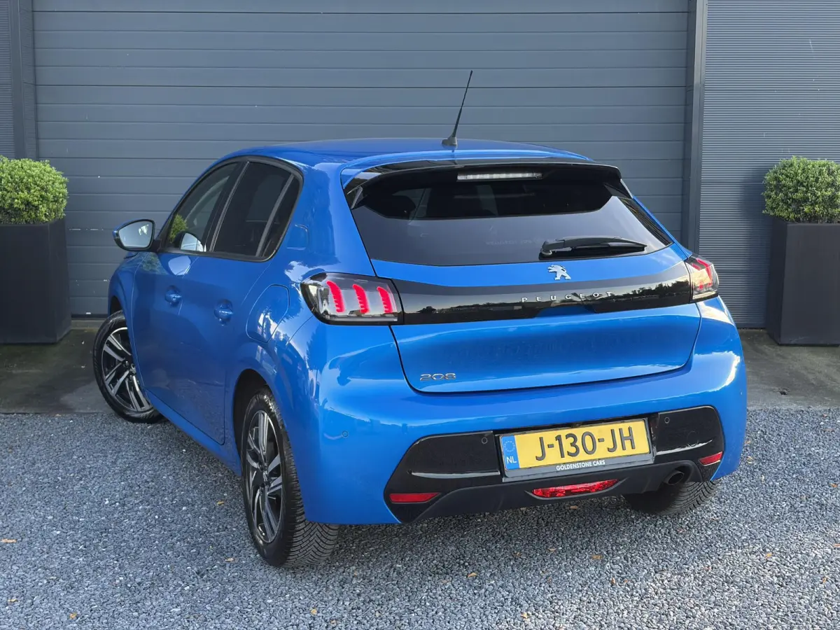 1.2 PureTech Allure ✓D-riem vv in 10-2025✓1e Eigenaar✓360° Camera✓Carplay✓Navi✓101pk✓LED✓Clima✓Cruise✓6 Bak✓Pdc✓Lm velgen✓Halfleder✓Recent beurt gehad✓N.A.P✓
