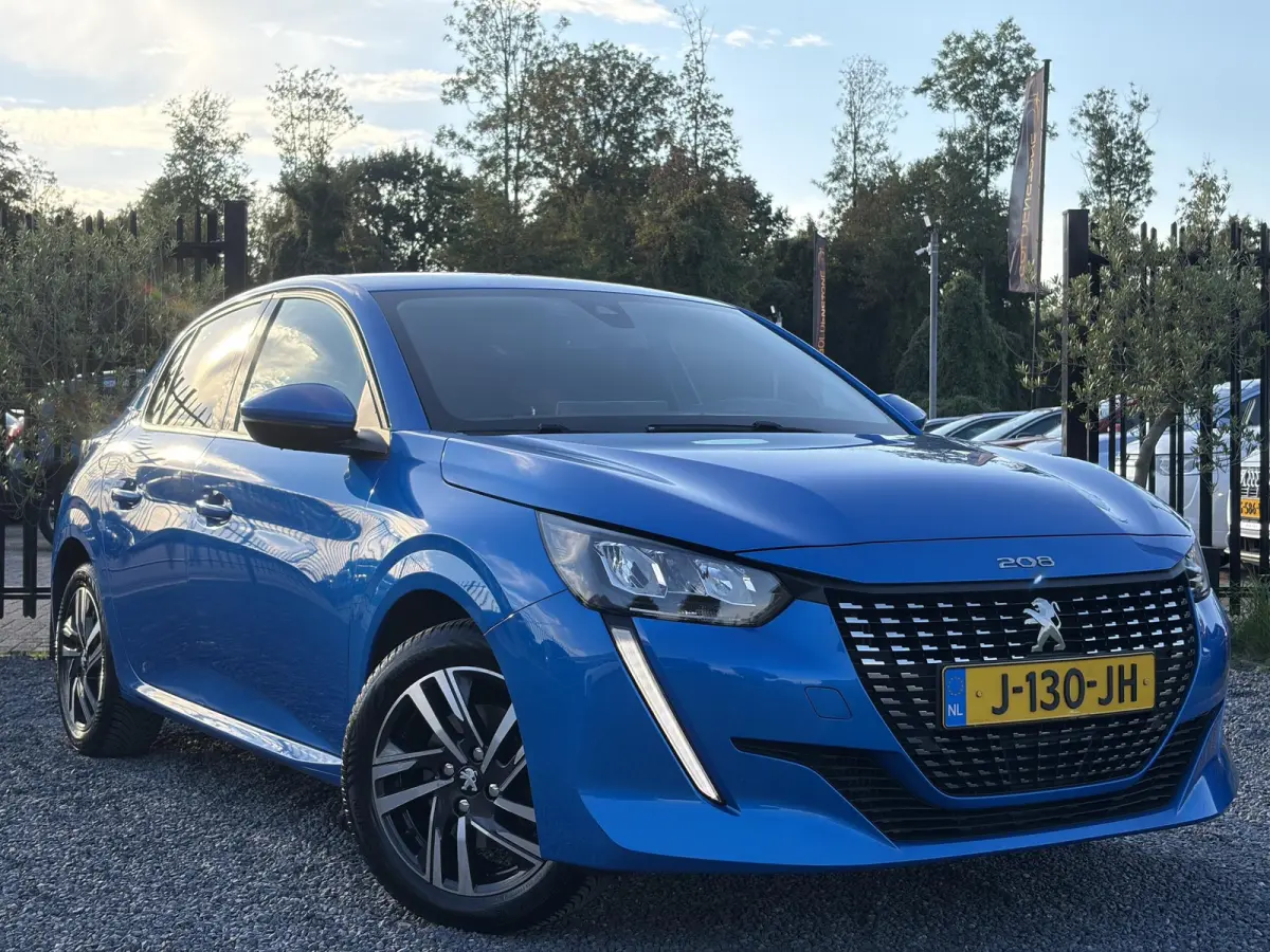 1.2 PureTech Allure ✓D-riem vv in 10-2025✓1e Eigenaar✓360° Camera✓Carplay✓Navi✓101pk✓LED✓Clima✓Cruise✓6 Bak✓Pdc✓Lm velgen✓Halfleder✓Recent beurt gehad✓N.A.P✓