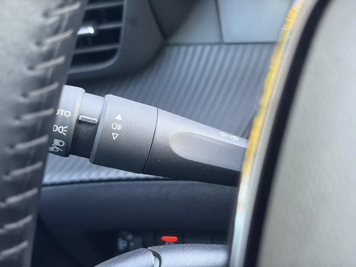1.2 PureTech Allure ✓D-riem vv in 10-2025✓1e Eigenaar✓360° Camera✓Carplay✓Navi✓101pk✓LED✓Clima✓Cruise✓6 Bak✓Pdc✓Lm velgen✓Halfleder✓Recent beurt gehad✓N.A.P✓