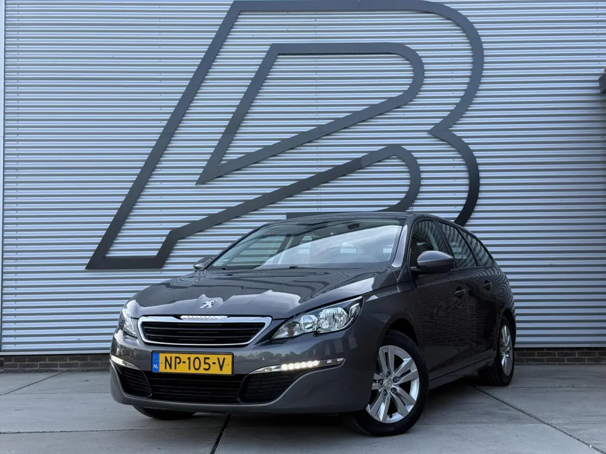 1.2 PureTech Style 2e Eigenaar|Clima|Cruise|Trekhaak|Navi|Elek ramen|Lm velgen|Nieuwe APK bij aflevering