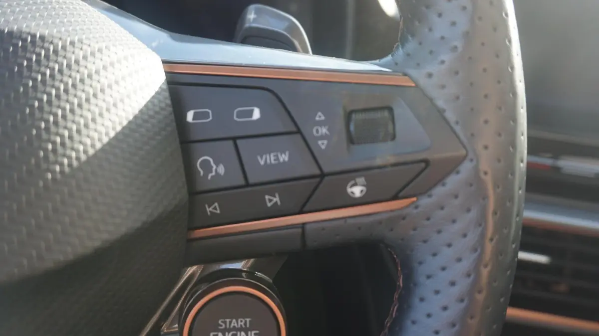 1.4 e-Hybrid VZ Black Edition PHEV 245PK SOH 100% Panoramadak Rijklaarprijs!