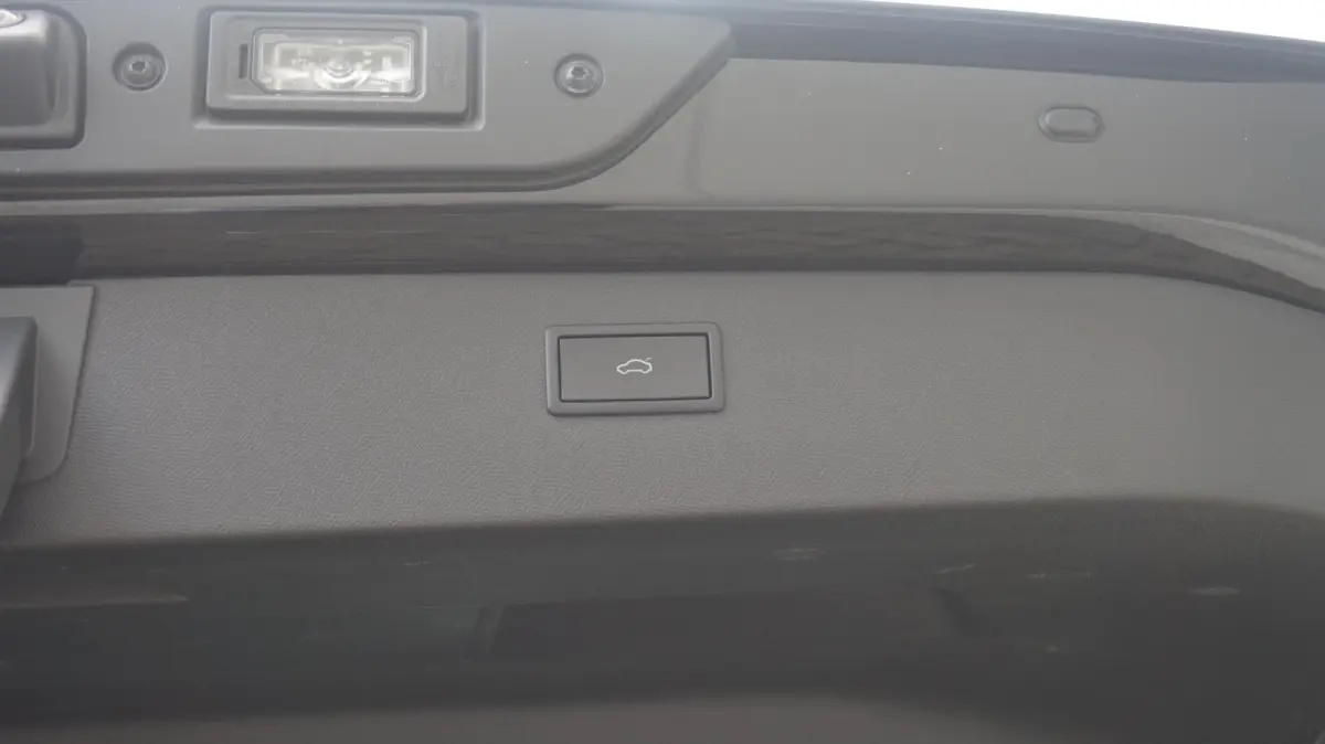 1.4 e-Hybrid VZ Black Edition PHEV 245PK SOH 100% Panoramadak Rijklaarprijs!