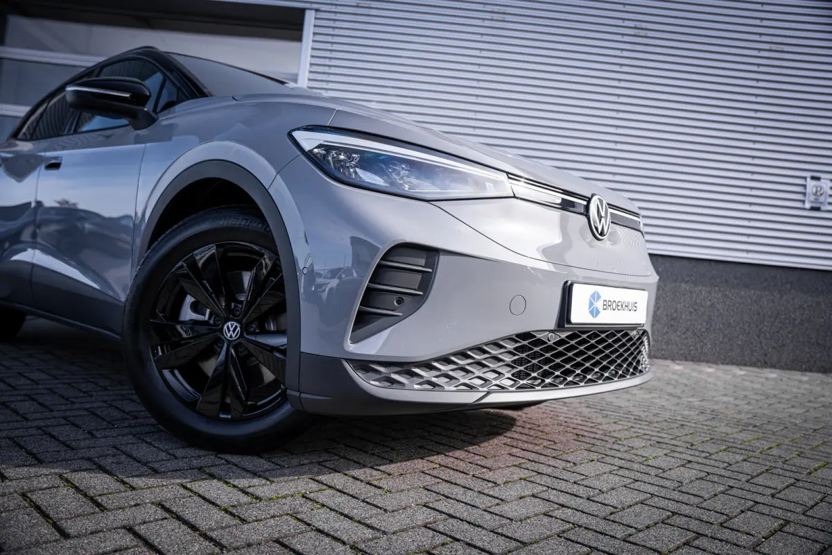 Limited Edition | 'App-Connect' draadloze smartphone integratie | Achterbank in ongelijke delen neerklapbaar incl. middenarmsteun en doorlaadmogelijkheid | Afstandscontrolesysteem (Front Ass