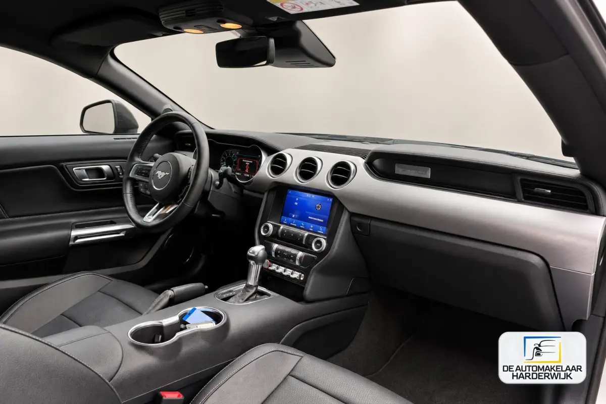 5.0 V8 | SLECHTS 19.997 KM | AUTOMAAT | ACC | CARPLAY | LED | DAB |