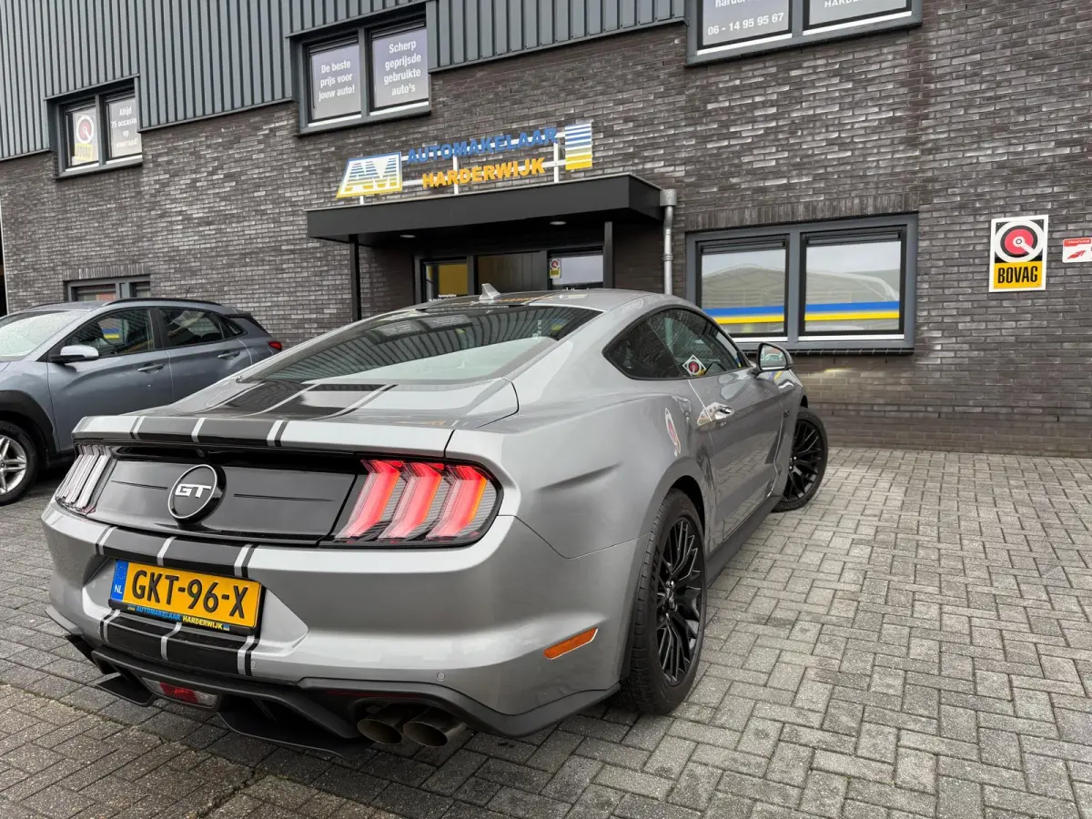 5.0 V8 | SLECHTS 19.997 KM | AUTOMAAT | ACC | CARPLAY | LED | DAB |