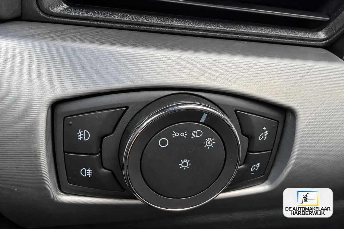 5.0 V8 | SLECHTS 19.997 KM | AUTOMAAT | ACC | CARPLAY | LED | DAB |