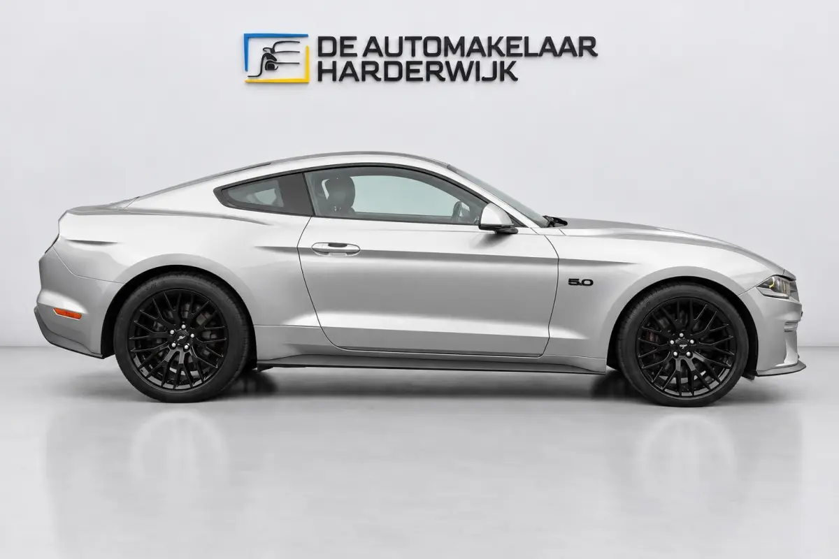 5.0 V8 | SLECHTS 19.997 KM | AUTOMAAT | ACC | CARPLAY | LED | DAB |