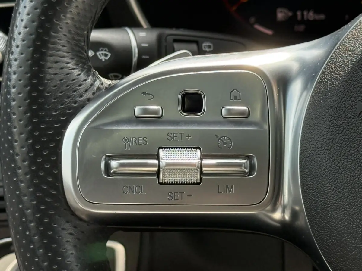 200 Premium Plus | 2E EIGENAAR | 3/6/12 MND GARANTIE  | LED | BURMESTER | AMG | PANODAK | NAVI | CARPLAY | PARFUM | LEDER |