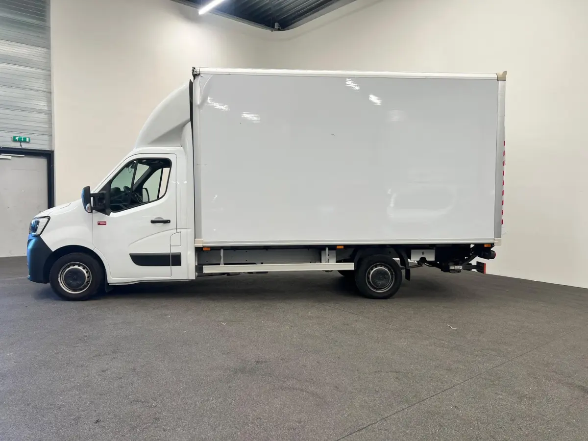 T35 2.3 150PK Automaat Bakwagen Laadklep Meubelbak Airco Cruise Control Navigatie