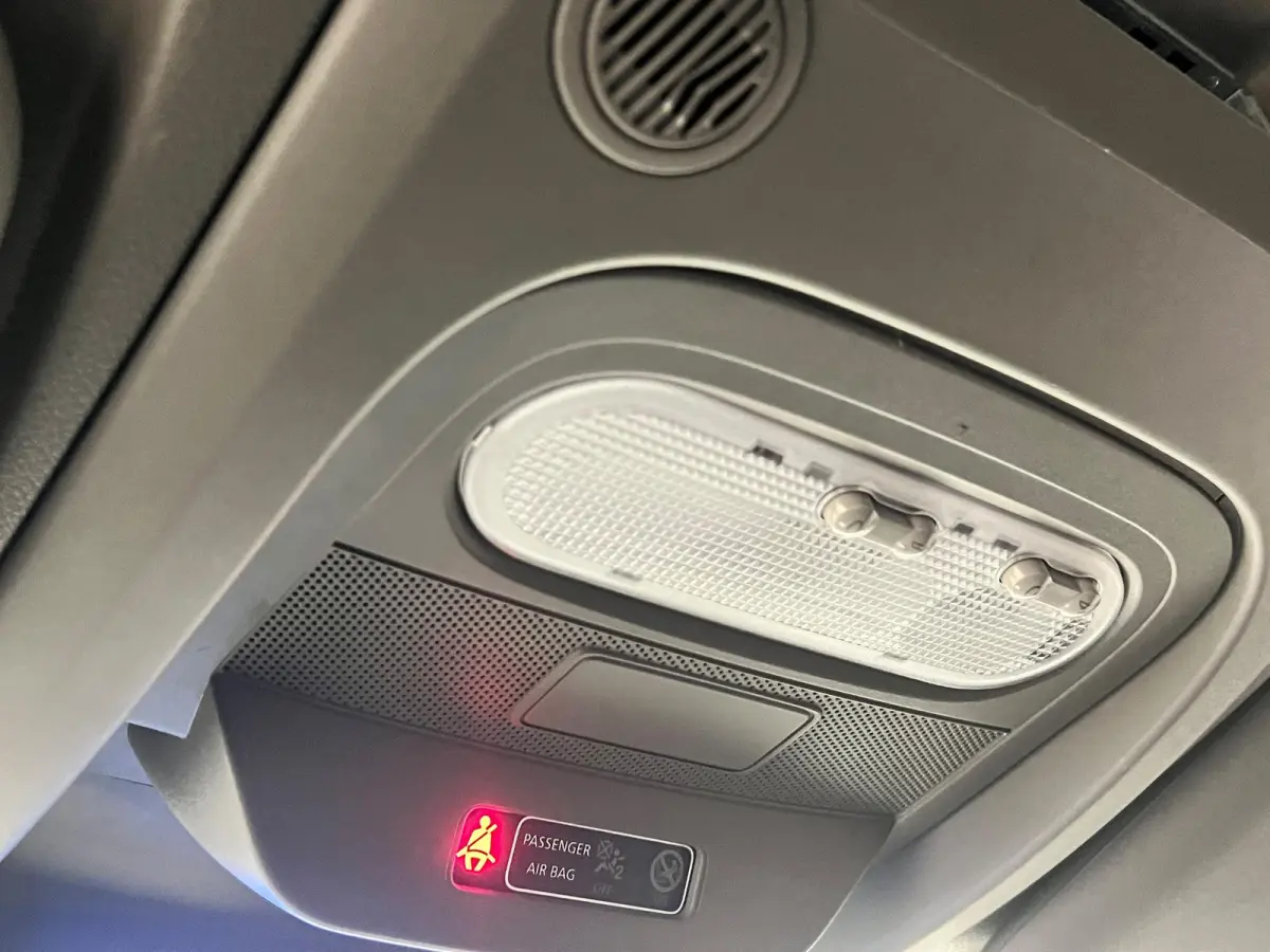T35 2.3 150PK Automaat Bakwagen Laadklep Meubelbak Airco Cruise Control Navigatie