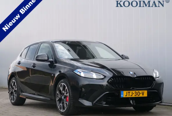 116 automaat 123pk M Sportpakket Pro Stoelverwarming /  Camera / Keyless entry