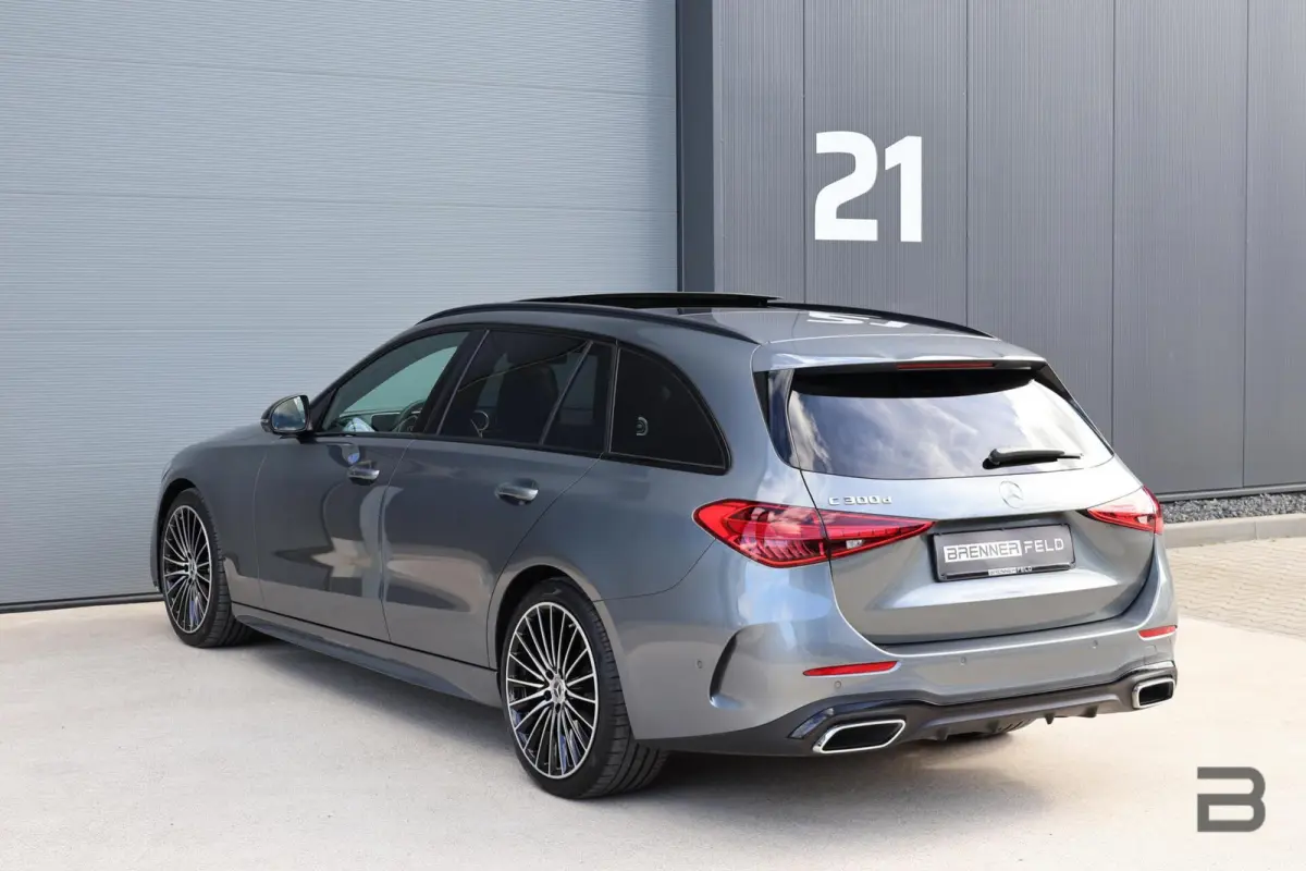 300 d AMG Line / Panoramadak / Memory Stoelen / Burmester Surround / Night Pakket / Trekhaak Wegklapbaar
