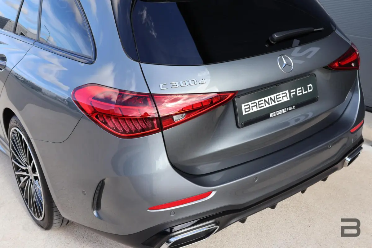300 d AMG Line / Panoramadak / Memory Stoelen / Burmester Surround / Night Pakket / Trekhaak Wegklapbaar