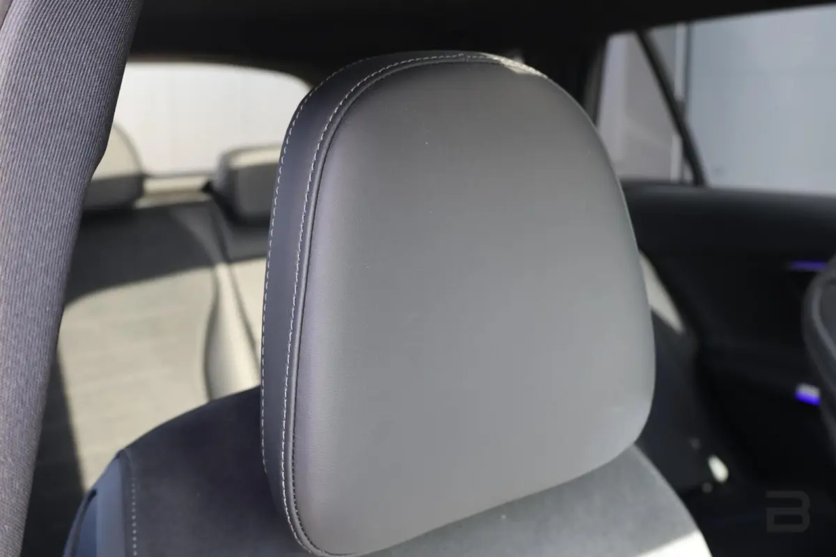 300 d AMG Line / Panoramadak / Memory Stoelen / Burmester Surround / Night Pakket / Trekhaak Wegklapbaar