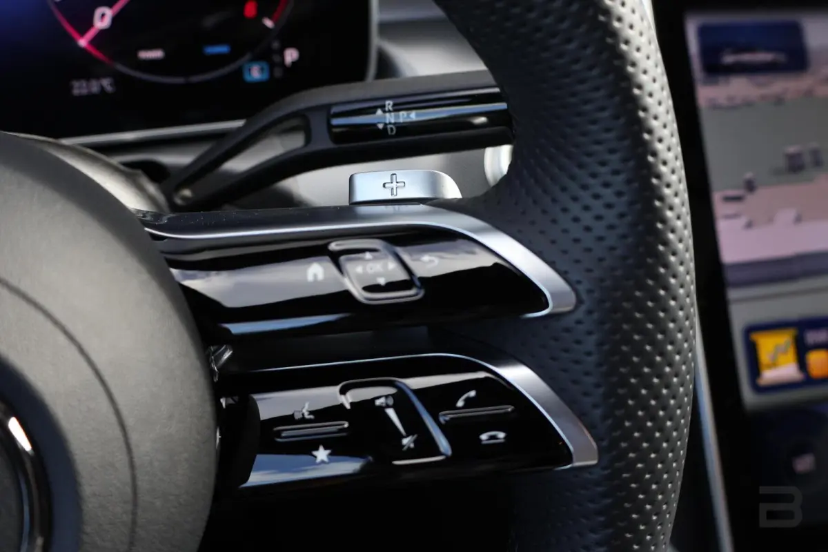 300 d AMG Line / Panoramadak / Memory Stoelen / Burmester Surround / Night Pakket / Trekhaak Wegklapbaar