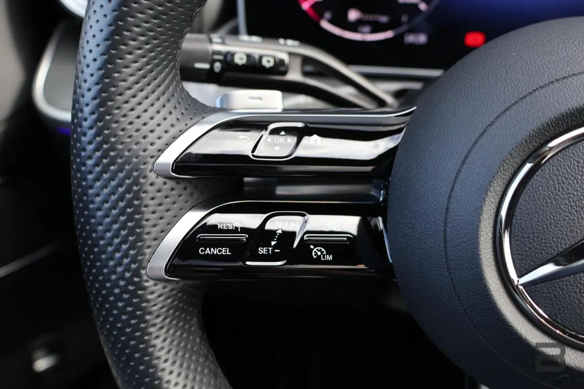 300 d AMG Line / Panoramadak / Memory Stoelen / Burmester Surround / Night Pakket / Trekhaak Wegklapbaar