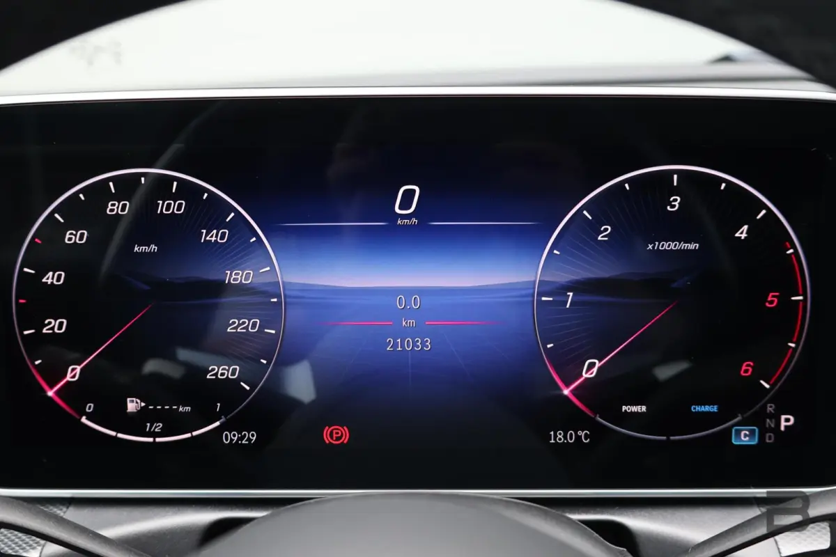 220 d AMG Line / Panoramadak / Memory Stoelen / Burmester Surround / Night Pakket / Trekhaak Wegklapbaar
