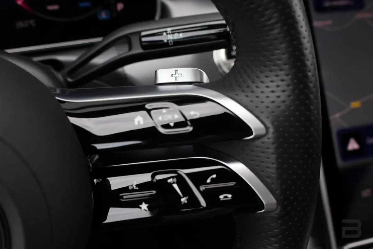 220 d AMG Line / Panoramadak / Memory Stoelen / Burmester Surround / Night Pakket / Trekhaak Wegklapbaar
