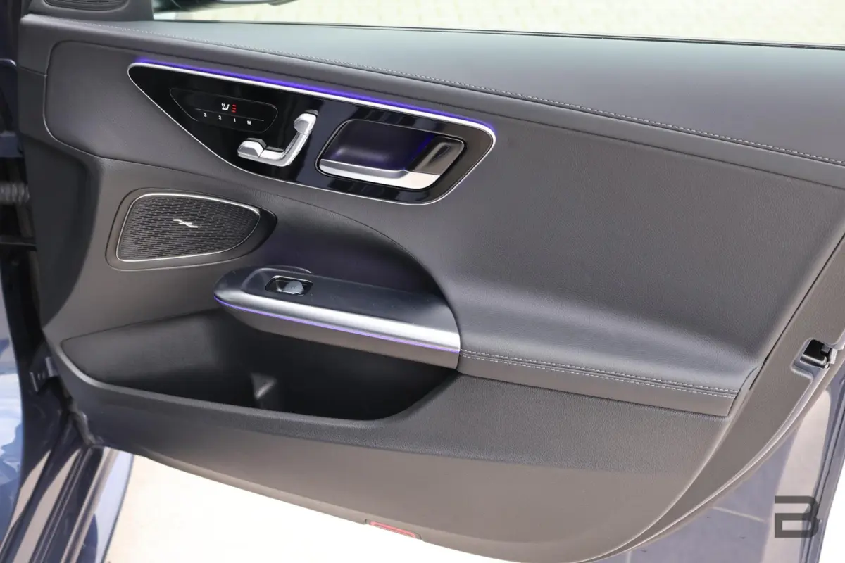 220 d AMG Line / Panoramadak / Memory Stoelen / Burmester Surround / Night Pakket / Trekhaak Wegklapbaar