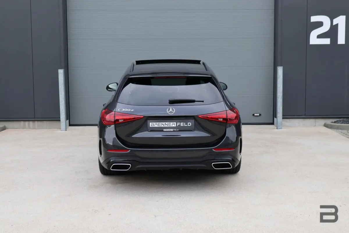300 d AMG Line / Panoramadak / Memory Stoelen / Burmester Surround / Night Pakket / Trekhaak Wegklapbaar