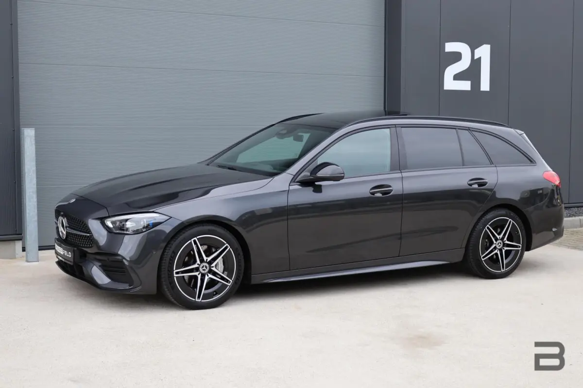 300 d AMG Line / Panoramadak / Memory Stoelen / Burmester Surround / Night Pakket / Trekhaak Wegklapbaar
