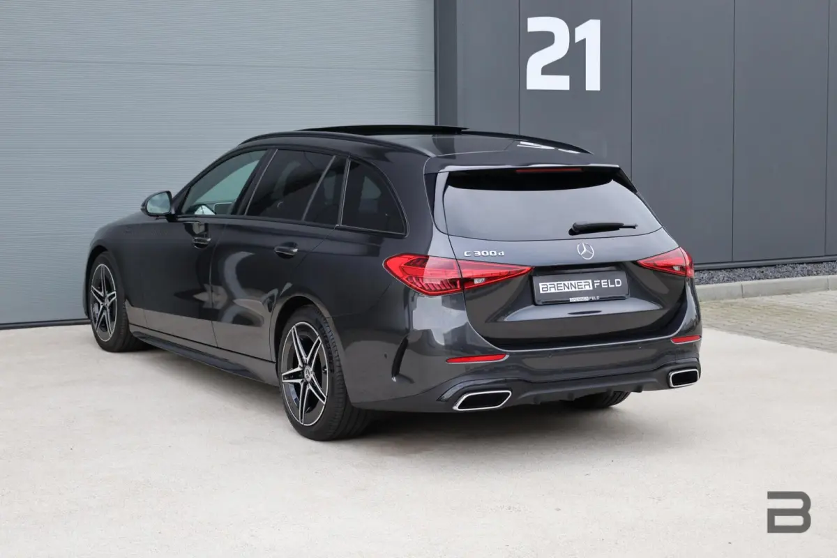 300 d AMG Line / Panoramadak / Memory Stoelen / Burmester Surround / Night Pakket / Trekhaak Wegklapbaar