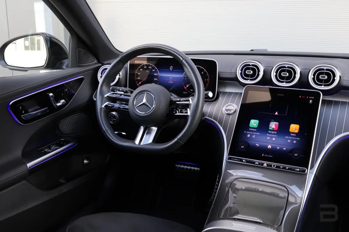 300 d AMG Line / Panoramadak / Memory Stoelen / Burmester Surround / Night Pakket / Trekhaak Wegklapbaar