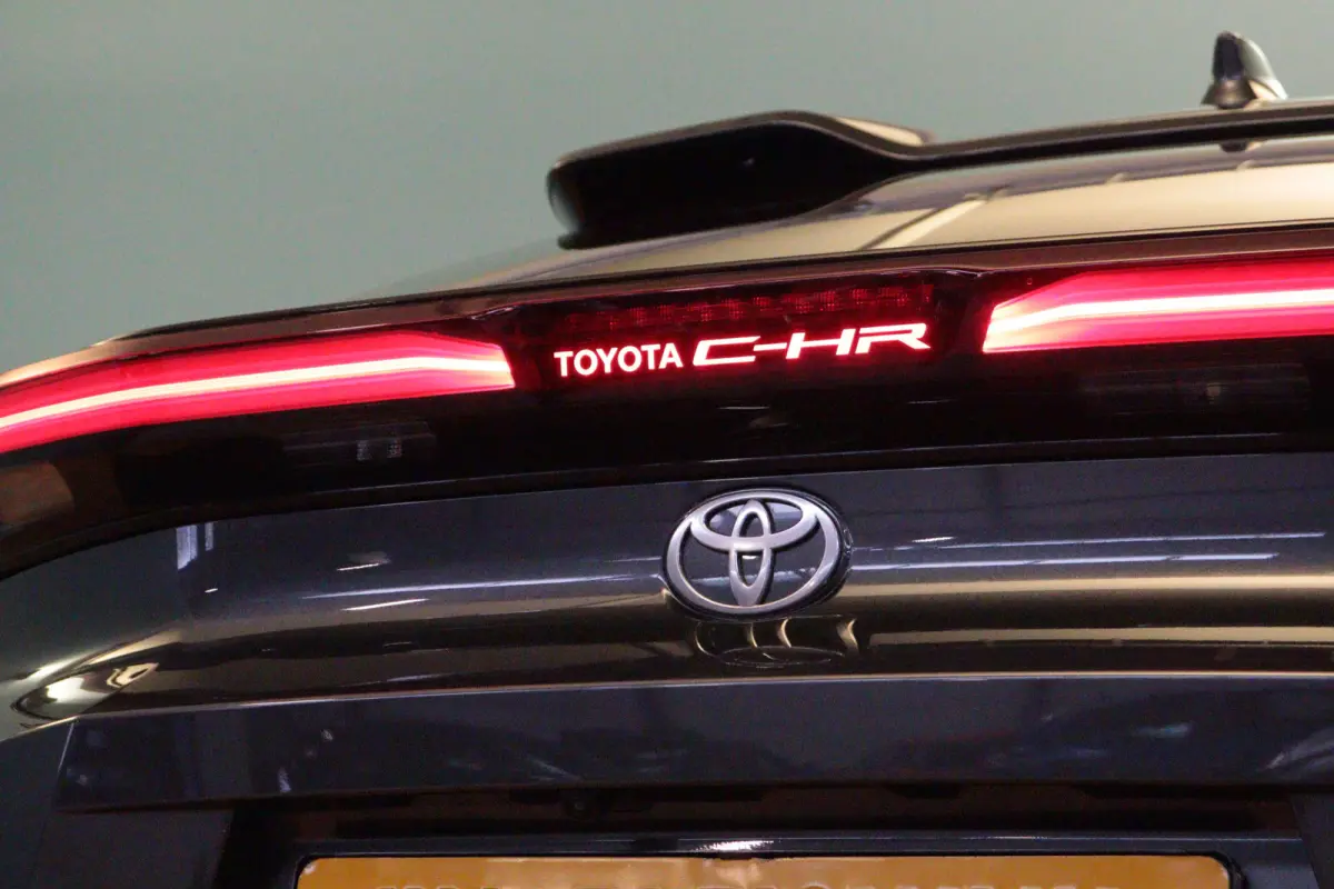 2.0 Plug-in Hybrid 220 Business | APPCONNECT | CAMERA + PDC | STUUR / STOELVERW | ADAP CRUISE |  LANE-ASSIST / WARNING |