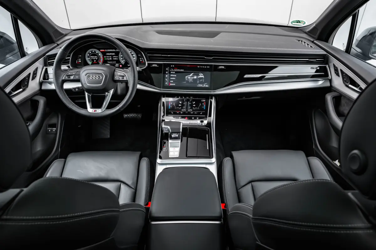 60 TFSI e quattro Pro Line S Competition 490PK | Trekhaak | Panorama Dak | B&O | Laser LED Koplampen | Akoestisch Glas | Valcona Ledere Bekleding
